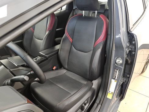 Used 2024 Toyota Prius Prime XSE image 32