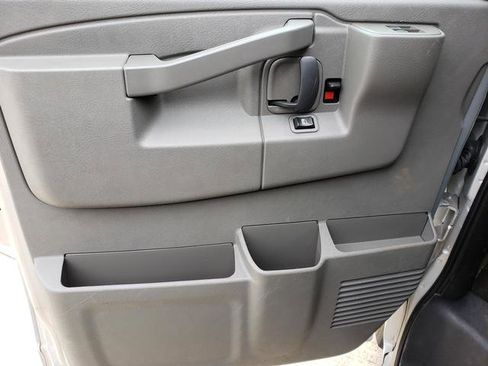 Used 2016 Chevrolet Express 2500 LS image 11
