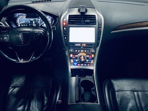 Used 2019 Lincoln MKZ Reserve w/ Luxury Package FWD image 23