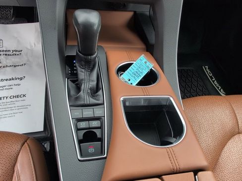 Used 2019 Toyota Avalon Limited w/ Advanced Safety Package FWD image 21