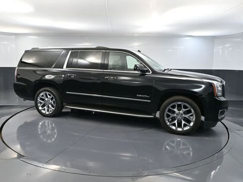 Used 2016 GMC Yukon XL Denali w/ Open Road Package image 3