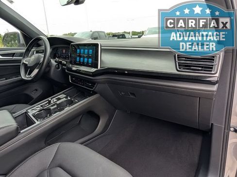 Used 2024 Volkswagen Atlas Cross Sport SE AWD/4WD image 21
