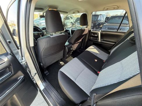 Used 2016 Toyota 4Runner SR5 RWD image 27