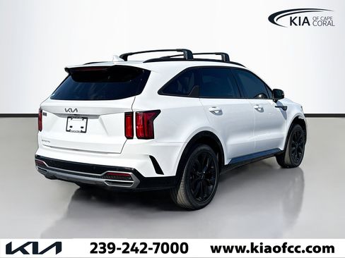 Certified 2023 Kia Sorento SX image 5