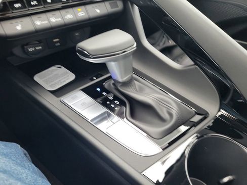 New 2026 Hyundai Elantra Limited FWD image 27
