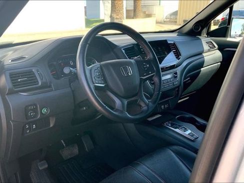 Used 2022 Honda Pilot TrailSport image 14