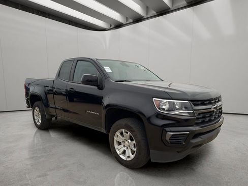 Used 2022 Chevrolet Colorado LT w/ Fleet Safety Package image 7