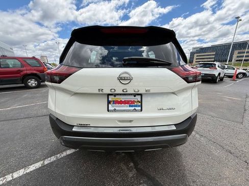 Used 2023 Nissan Rogue SL AWD/4WD image 31