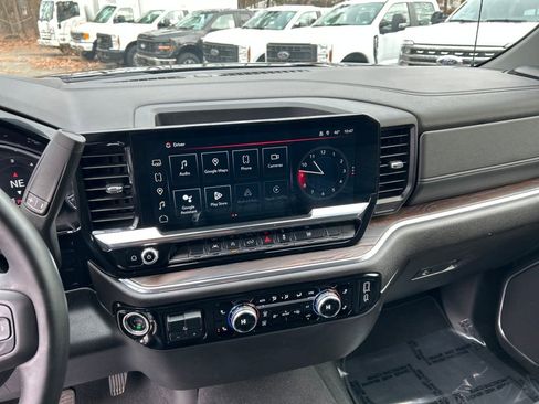Used 2025 GMC Sierra 1500 SLT image 20