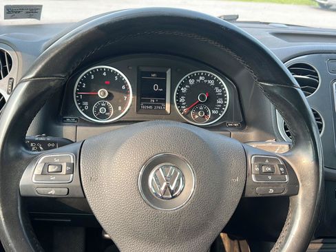 Used 2017 Volkswagen Tiguan Sport AWD/4WD image 11
