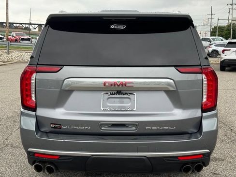 Used 2022 GMC Yukon XL Denali AWD/4WD image 5