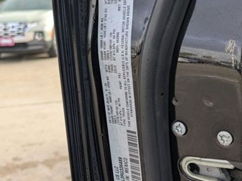 Used 2024 RAM 2500 Big Horn image 21