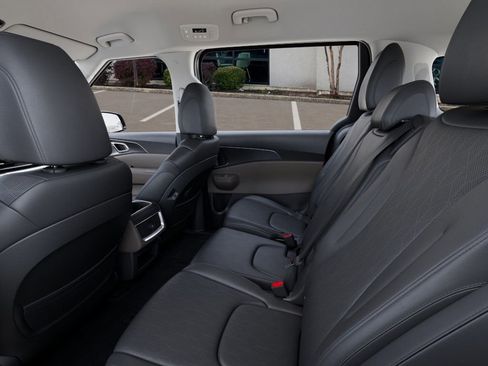 New 2026 Kia Carnival image 18