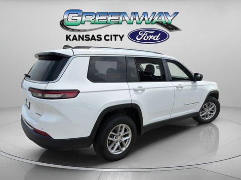 Used 2021 Jeep Grand Cherokee L Laredo w/ Luxury Tech Group I AWD/4WD image 8
