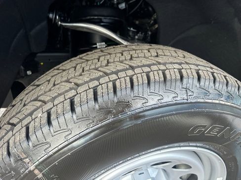 Used 2025 Chevrolet Silverado 1500 W/T w/ WT Safety Package image 25