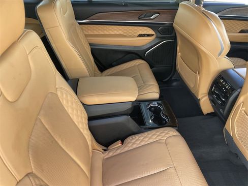 Used 2021 Jeep Grand Cherokee L Summit w/ Advanced Protech Group IV image 12