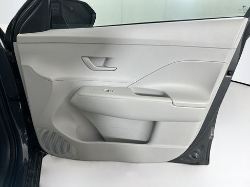 Used 2024 Hyundai Kona SEL FWD image 30