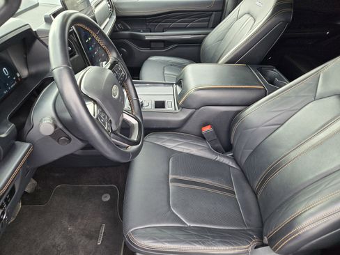 Certified 2022 Ford Expedition Max Platinum image 12