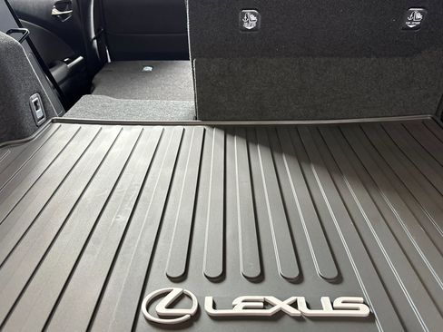 New 2026 Lexus UX 300h FWD image 27