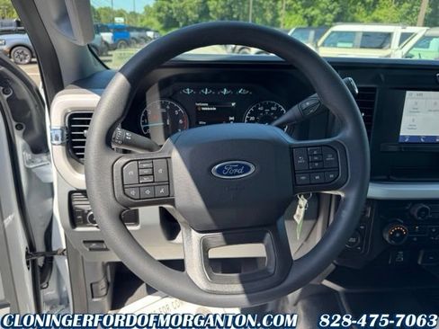 New 2026 Ford F250 XL w/ XL Chrome Package AWD/4WD image 22