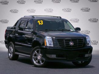 Used 2013 Cadillac Escalade EXT Luxury AWD/4WD video 2