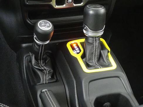 Used 2023 Jeep Wrangler Unlimited Sahara w/ Cold Weather Group image 39