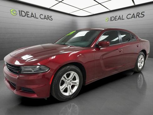 Used 2020 Dodge Charger SXT RWD image 1