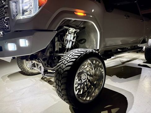 Used 2021 GMC Sierra 2500 Denali w/ Denali Ultimate Package image 35