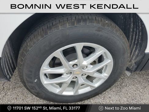 Used 2023 Chevrolet Equinox LS image 9