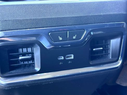 Used 2024 Chevrolet Silverado 3500 LTZ w/ LTZ Convenience Package image 23