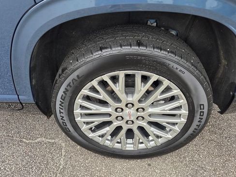 Used 2025 GMC Acadia Denali FWD image 7