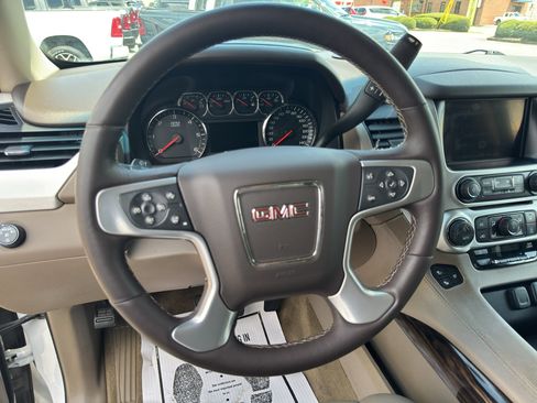 Used 2015 GMC Yukon SLT RWD image 32
