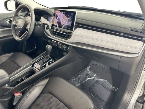 Used 2022 Jeep Compass Latitude w/ Sun and Sound Group image 28