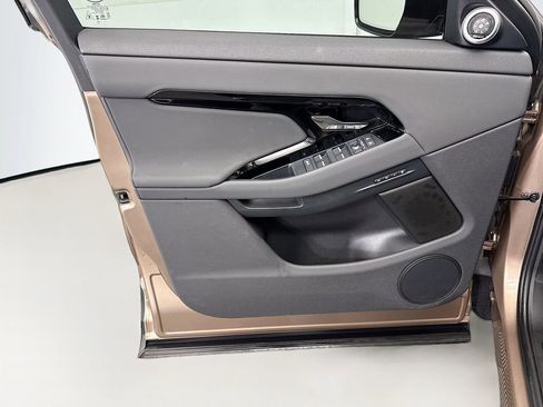 Certified 2025 Land Rover Range Rover Evoque S image 23