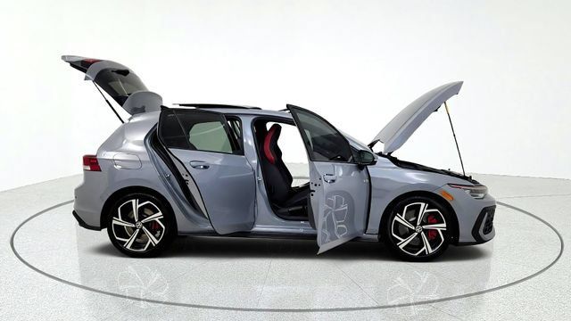 Used 2025 Volkswagen GTI SE FWD image 20