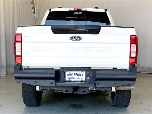 Used 2022 Ford F250 Lariat w/ Lariat Ultimate Package AWD/4WD image 4