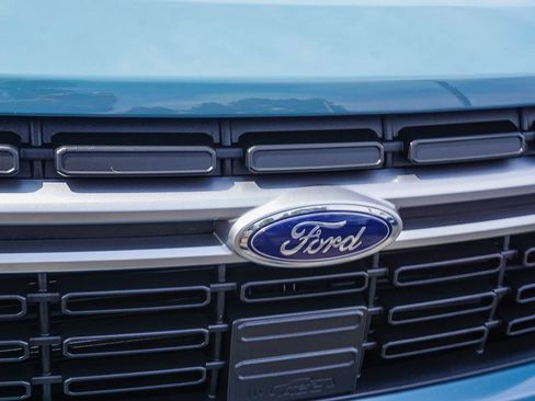 Used 2022 Ford Maverick Lariat w/ Lariat Luxury Package FWD image 12