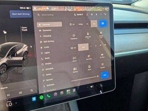 Used 2025 Tesla Model Y Long Range RWD image 21