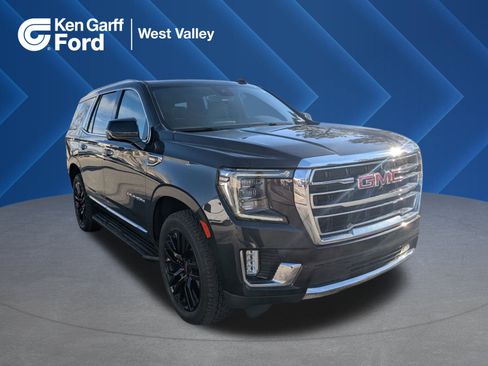 Used 2023 GMC Yukon SLT w/ SLT Premium Package image 1