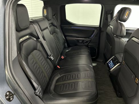Used 2024 Rivian R1T Adventure AWD/4WD image 22