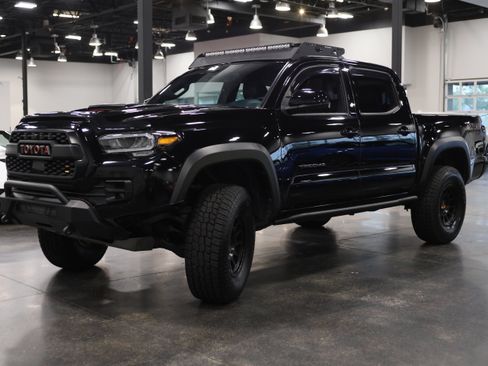 Used 2022 Toyota Tacoma TRD Pro AWD/4WD image 3