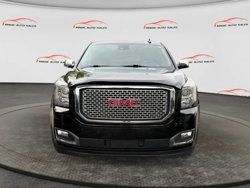 Used 2017 GMC Yukon Denali w/ Open Road Package AWD/4WD image 3