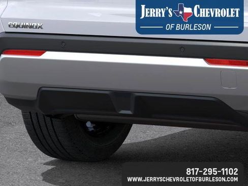 New 2026 Chevrolet Equinox LT w/ Convenience Package II image 17