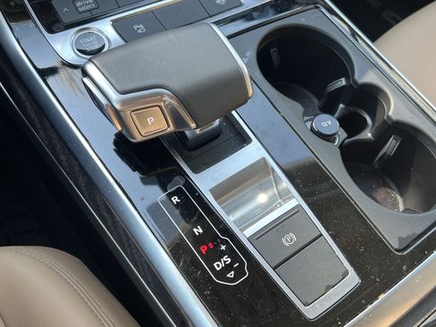 Used 2025 Audi Q7 3.0T Premium w/ Convenience Package image 26