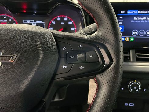 Used 2024 Chevrolet Trax RS w/ Driver Confidence Package FWD image 33