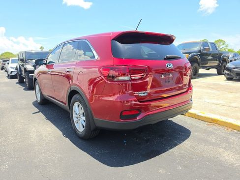 Used 2019 Kia Sorento FWD image 13