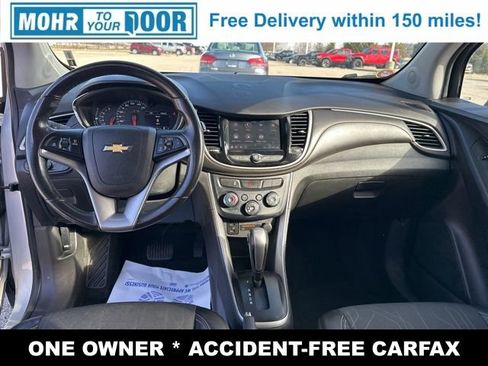 Used 2020 Chevrolet Trax LT w/ Redline Edition image 32