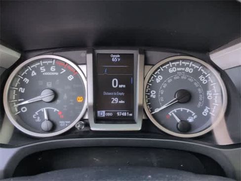 Used 2020 Toyota Tacoma SR5 image 33
