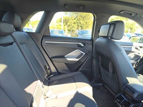 New 2025 Audi Q3 2.0T Premium image 12