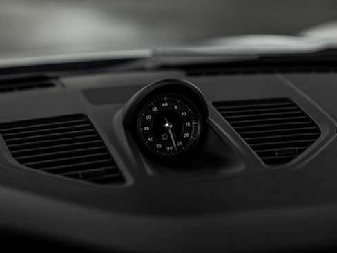 Used 2025 Porsche 911 Carrera image 46